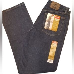 Wrangler Men's Relaxed Fit Straight Leg Jeans 33X34 NWT